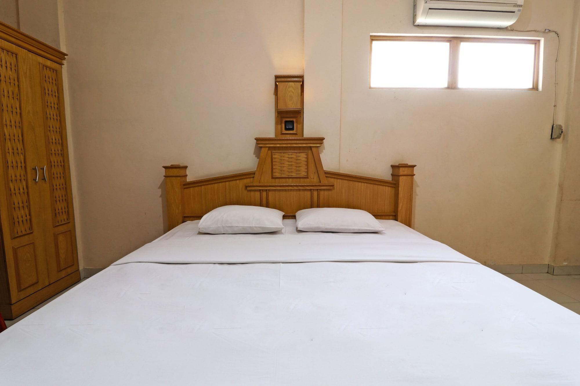 Hotel Sas Syariah Банджермасин Екстериор снимка