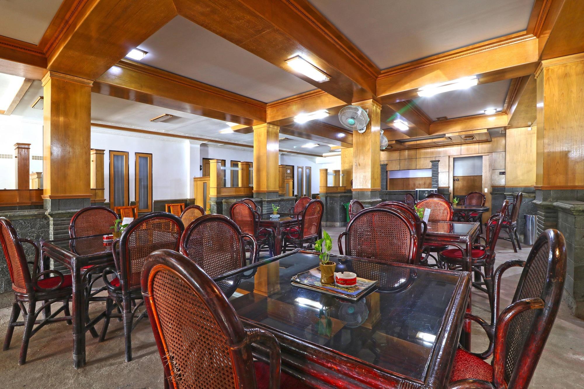 Hotel Sas Syariah Банджермасин Екстериор снимка