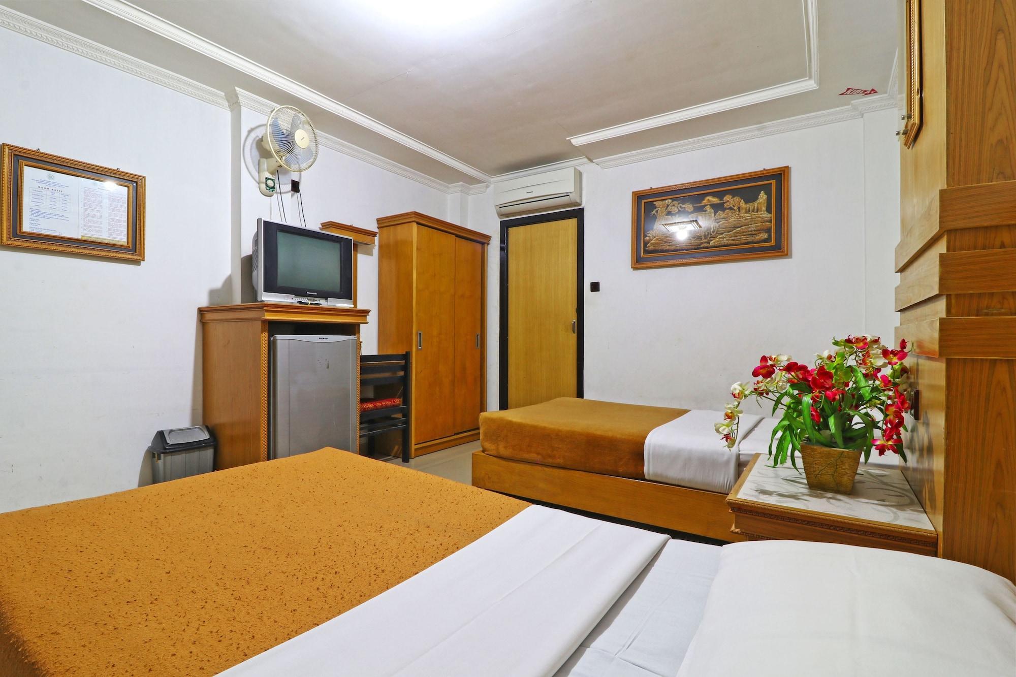 Hotel Sas Syariah Банджермасин Екстериор снимка
